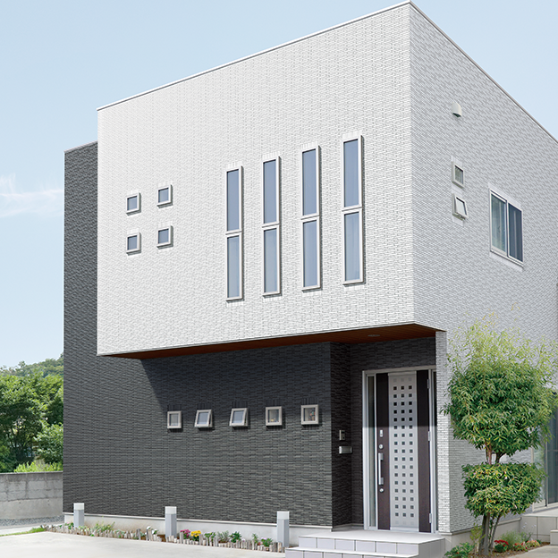 �{�H����