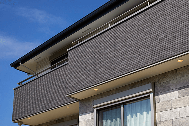 �{�H����