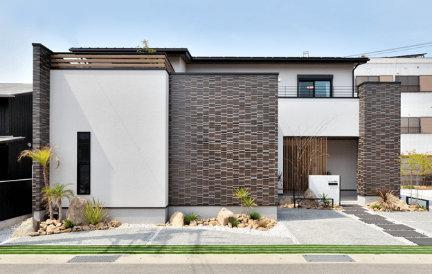 �{�H����