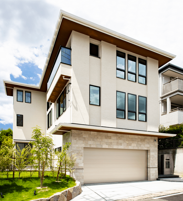 �{�H����