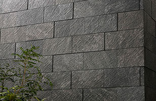 �u���b�N�̂������ߏ��i